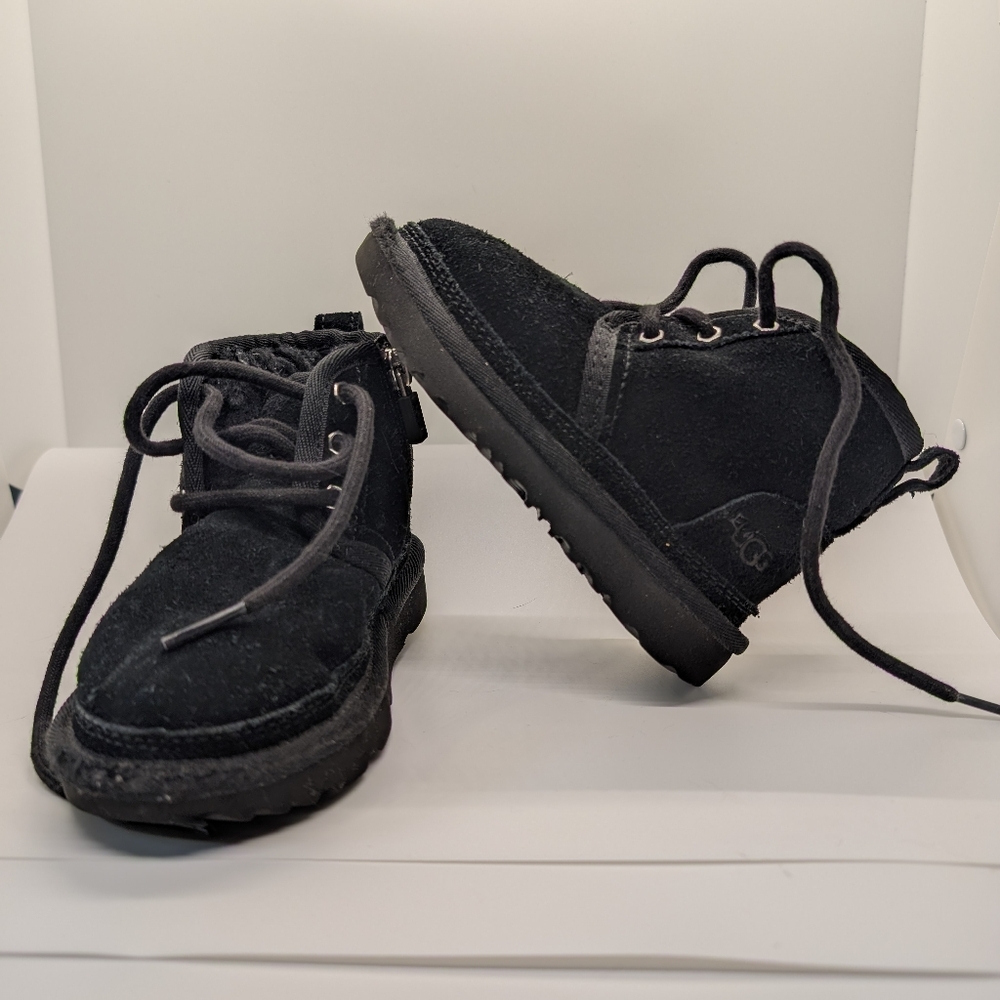 UGG Neumel II Boot Black 1017320T Toddler Size 8C Pre-Owned